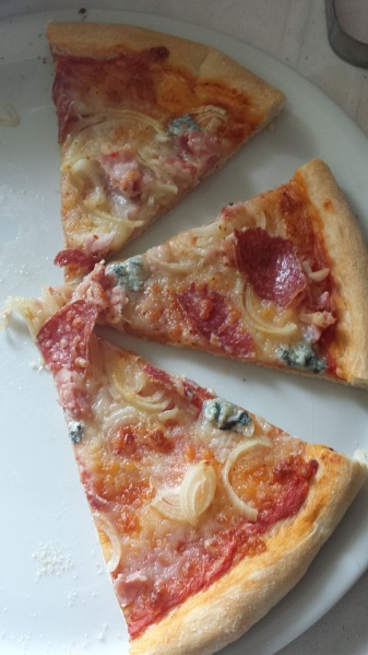 Datei:PizzaGorgonzola.jpg