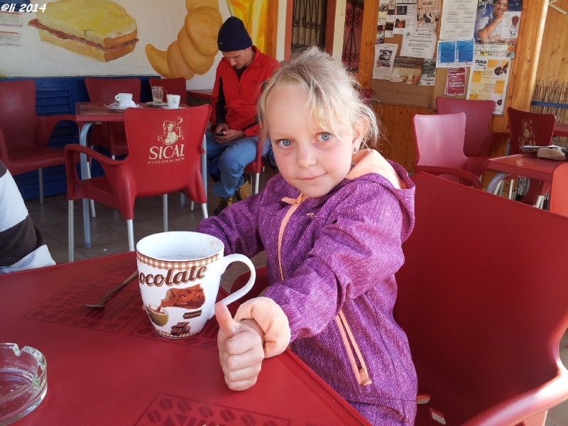Datei:Fruehstueck Bea.jpg