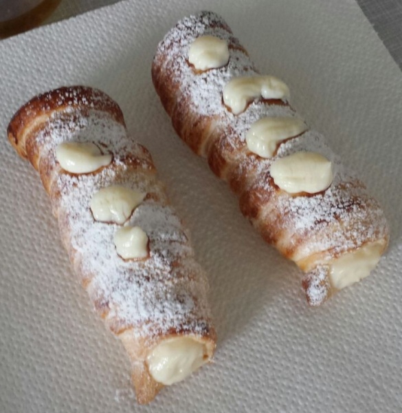 Datei:Cannoli-Original.jpg